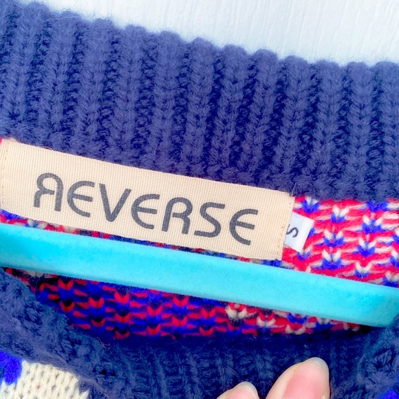 Bought from UO, very unique pattens - Picture 2 of 2